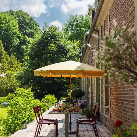 Domaine Des Chanoines Blancs *